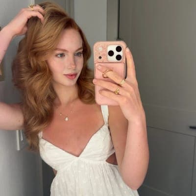 �����