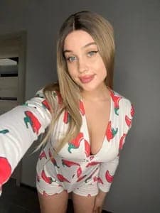 Stella ️⚧️ 8 INCH TGIRL FREE