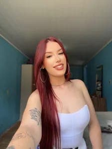 Petra ️⚧️ redhead tgirl