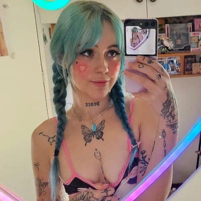 Tayla (in my slut era)