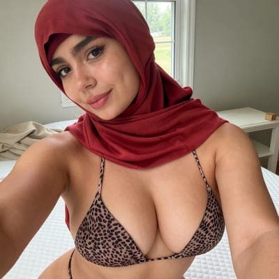 18 YEAR OLD HIJABI MUSLIM ☪️ FREE PAGE
