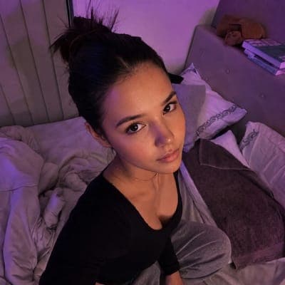 Best 9Teen (19) Girl on OF Fast Reply