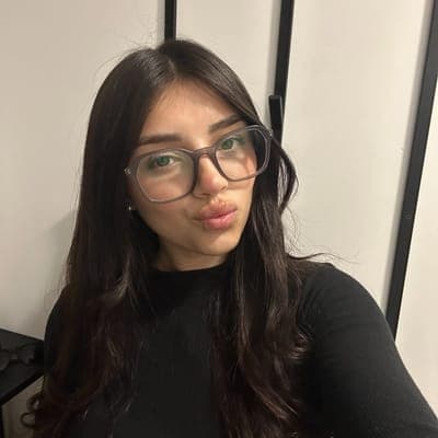Kylie | 18